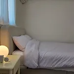 Blossom House In Hongdae